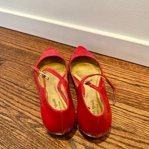 Kate Spade red closed toe shoes low heel size 6M